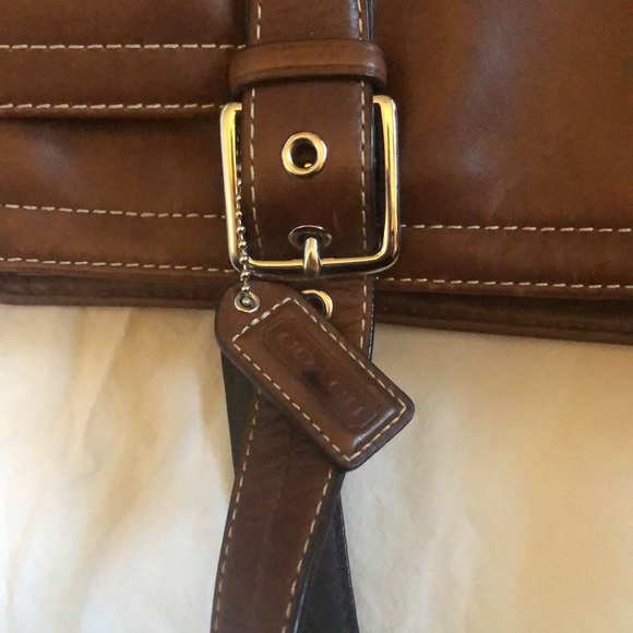 Nearly brand new Coach Leather Bag - Picture 3 of 5